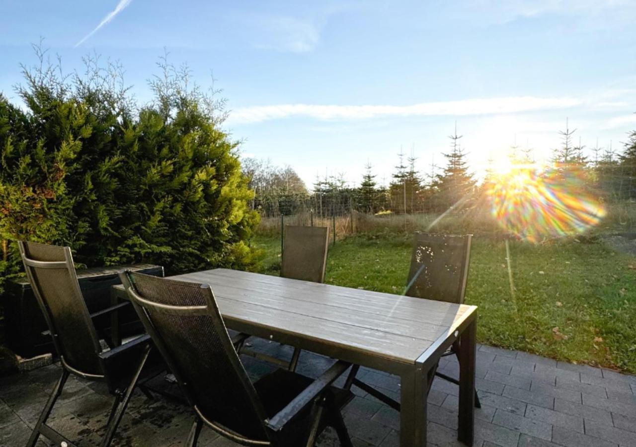 Greenhouse Living Apartment Nivis Mit Garten - 4 Minuten Nach Winterberg - Wandern, Mountainbike Fahren - Natur Geniessen Medebach Exterior photo
